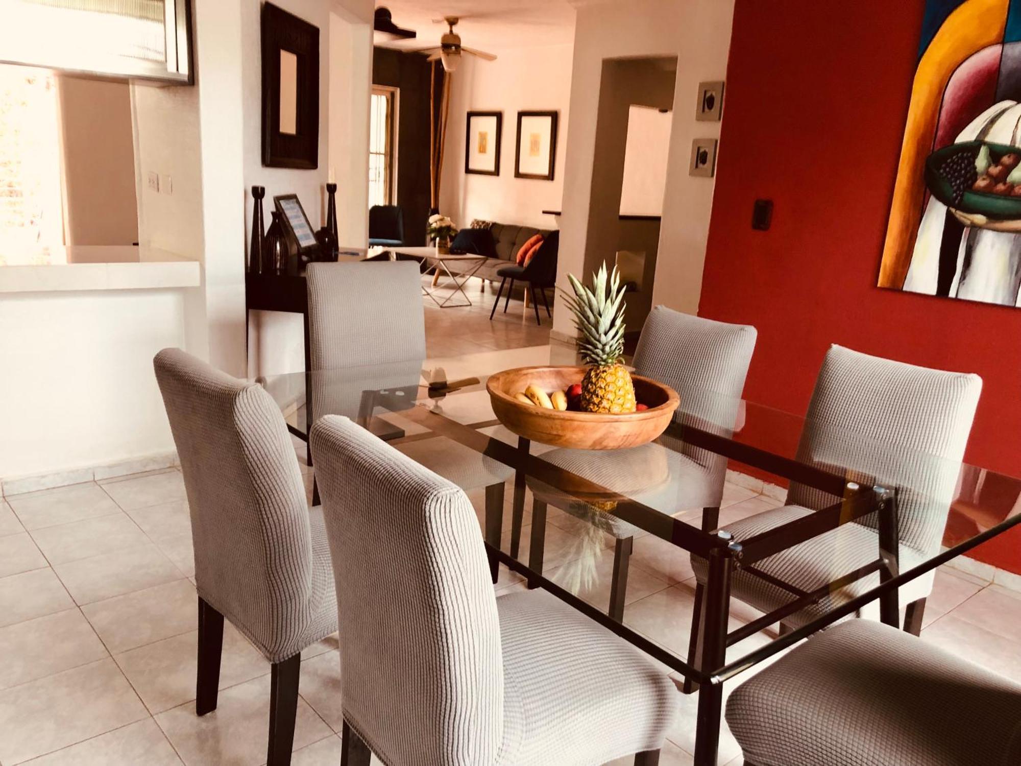 Beautiful By The - 3bedrooms, 2.5baths Ferienhaus