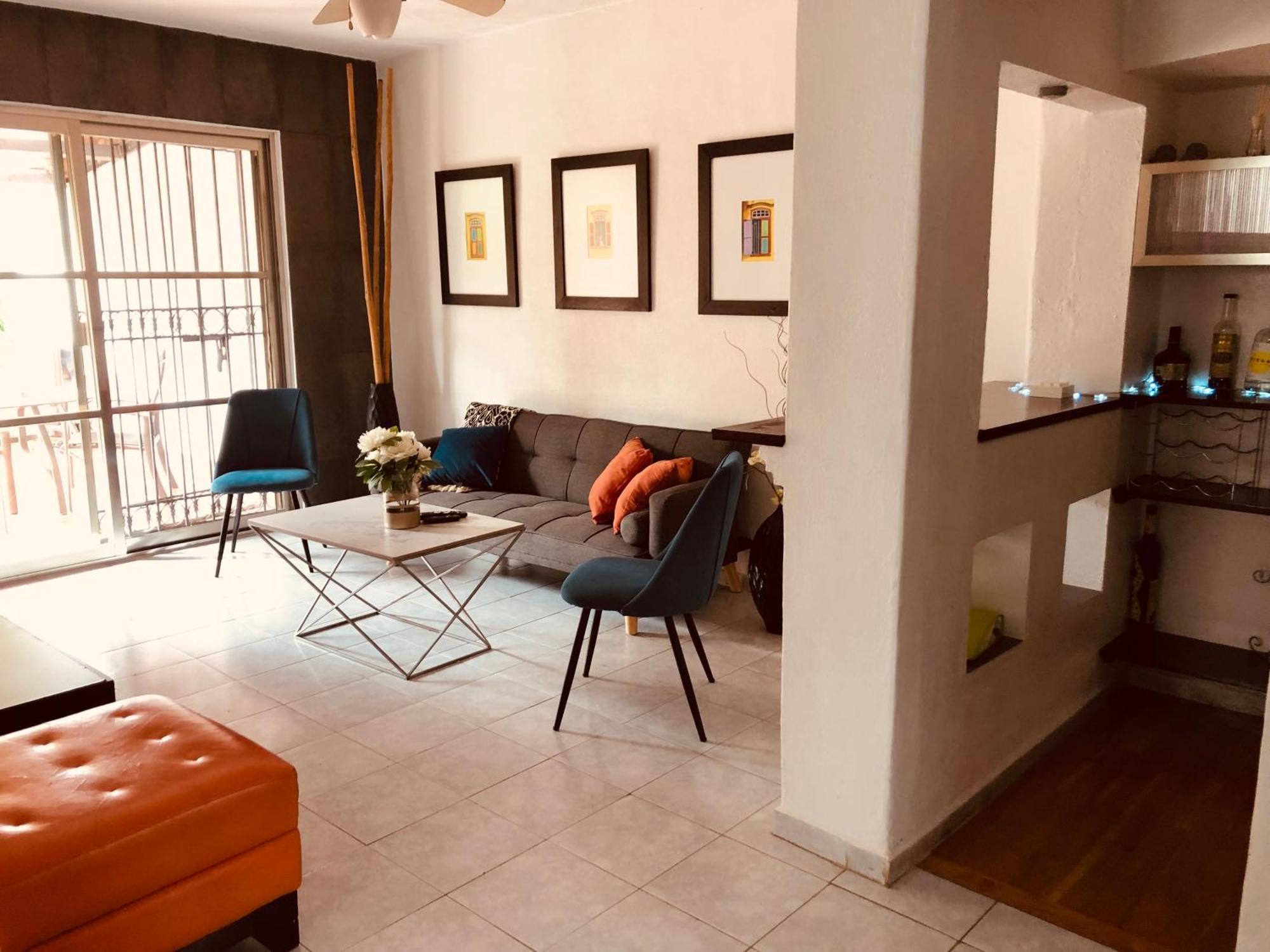 Ferienhaus Beautiful By The - 3bedrooms, 2.5baths Cancún
