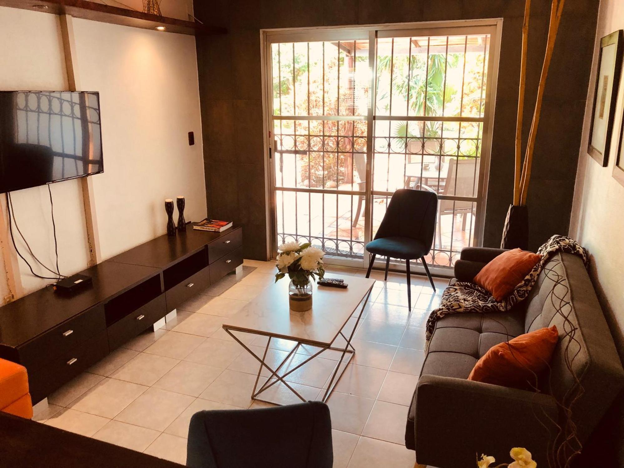 Beautiful By The - 3bedrooms, 2.5baths Ferienhaus Cancún