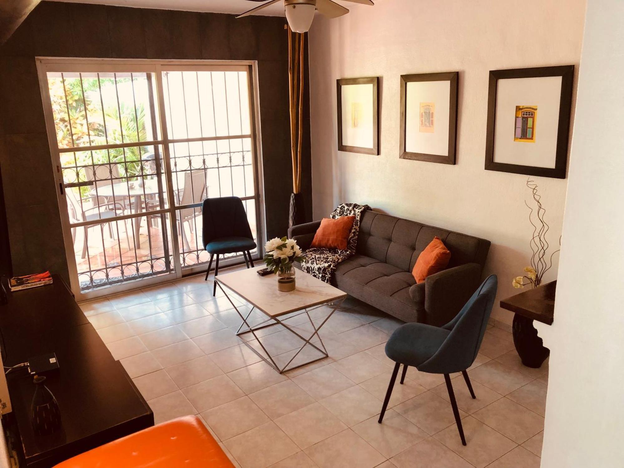 Beautiful By The - 3bedrooms, 2.5baths Ferienhaus *