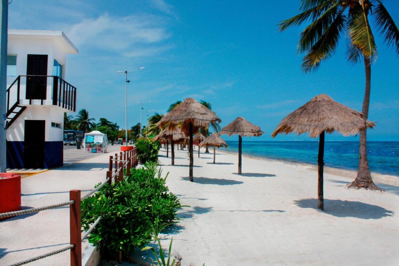 Beautiful By The - 3bedrooms, 2.5baths Ferienhaus Cancún