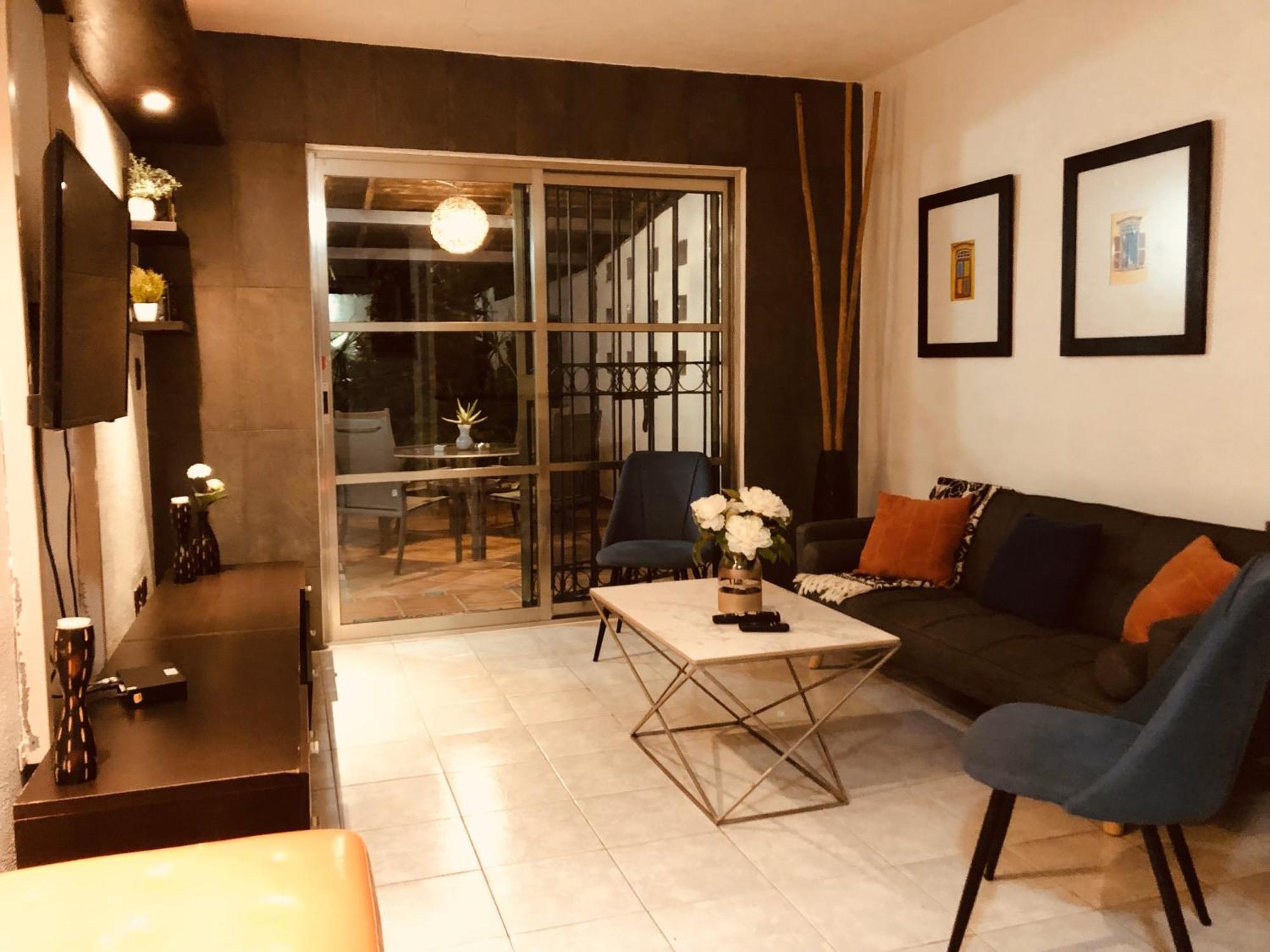 Beautiful By The - 3bedrooms, 2.5baths Ferienhaus *